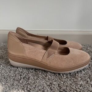Vionic Juide Mary Jane Flats Wide 6.5 Tan Suede Comfort Orthotic Shoes